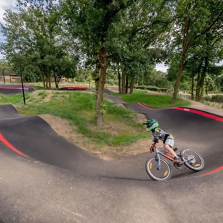 By And Harbor With Terrace * 웰