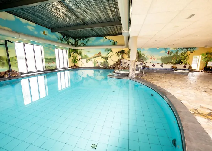 By And Harbor With Terrace Chalet *