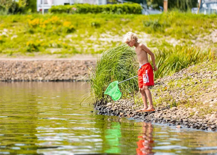 By And Harbor With Terrace * Well (Limburg)