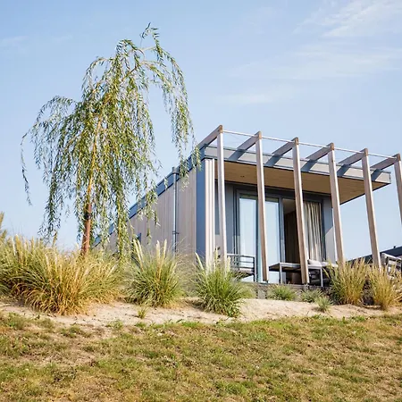 Domek alpejski By And Harbor With Terrace Well (Limburg)