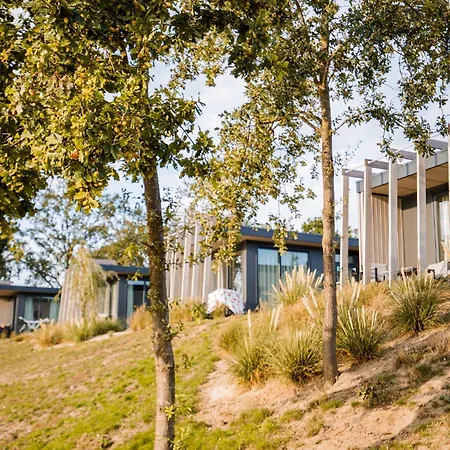 By And Harbor With Terrace * Well (Limburg)